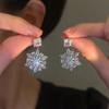 14k Gold-Plated Cubic Zirconia Snowflake Earrings: Shiny, Fashionable, Exquisite Studs for Women.