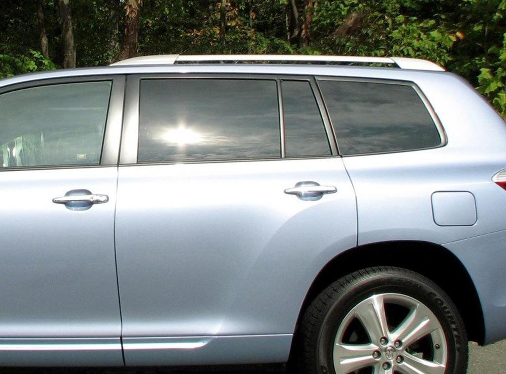 

Рейлінги оригінальний дизайн Grey (2 шт) для Toyota Highlander 2008-2013 рр.