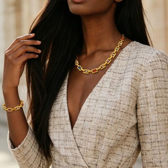 Geometric Hollow Oval Necklace Chain - Unisex Light Luxury Jewelry Design