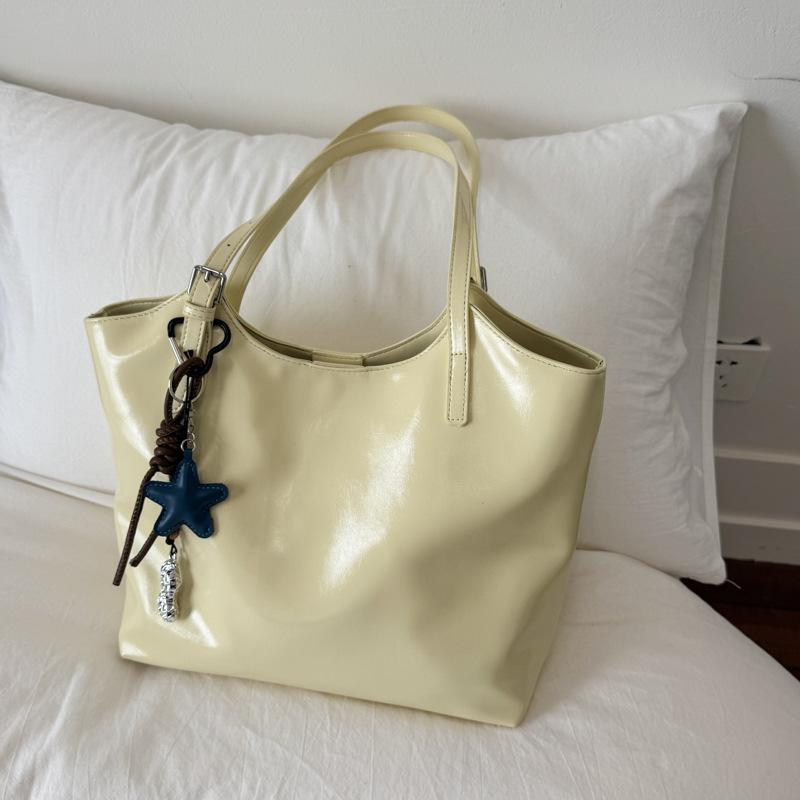 New Soft and Durable Light Luxury Lovely Ladies Handbag Large Capacity Senior Texture Soft and Durable Outdoor Commuting Shoulder Crossbody Bag