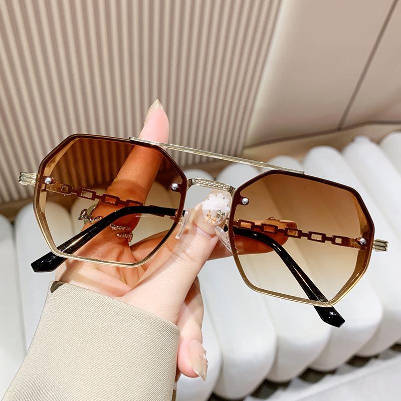 Cute Square Designer Sunglasses Women Men Metal Frame Trendy Sun Glasses Female Male Brand Fashion