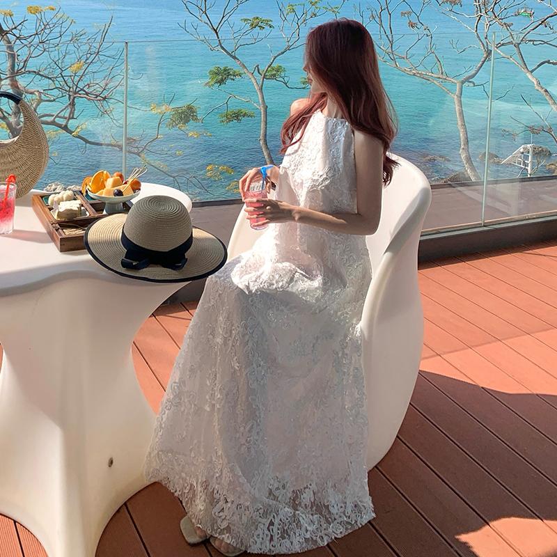 Summer White Lace Halter-Neck Dress for Women Sexy Sleeveless Floral Embroidered A-Line Maxi Dress