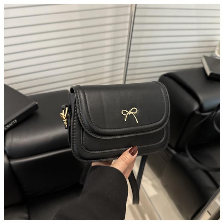 

2025 high-end underarm bag women s new Korean version trendy fashion shoulder bag niche simple small square bag чёрный