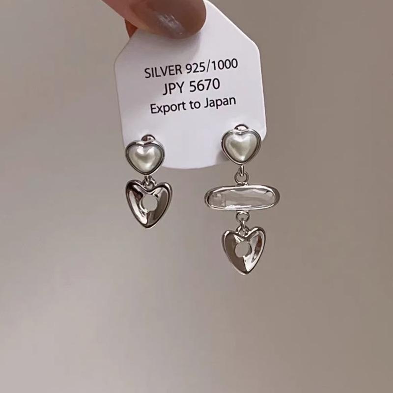 Women's Luxury Textured Metal Hoop Earrings - Versatile Niche Design