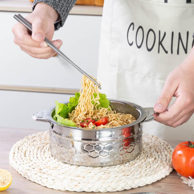 Stainless Steel Insulated Pot Set with Lid - Large Capacity 3/4/5 Piece for Africa: Ideal for Household Use, Rice, and Boiling Water.
