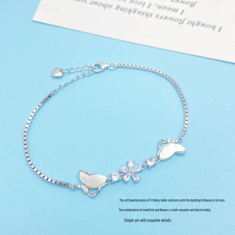 S925 Sterling Silver Small Fish Bracelet for Women - Elegant, Fashionable Design, Cool and Versatile Hand Jewelry