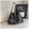 IELGY Canvas Large Capacity Casual Retro Denim Underarm Bag Commuter Tote Bag