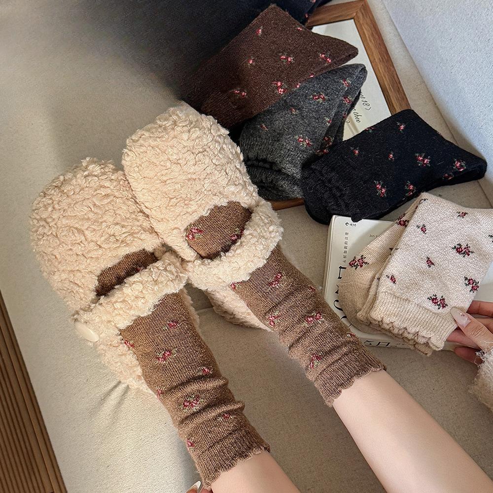 Retro Floral Wool Socks, Pile Socks, Thick and Warm Floral Fringed Socks for Autumn and Winter