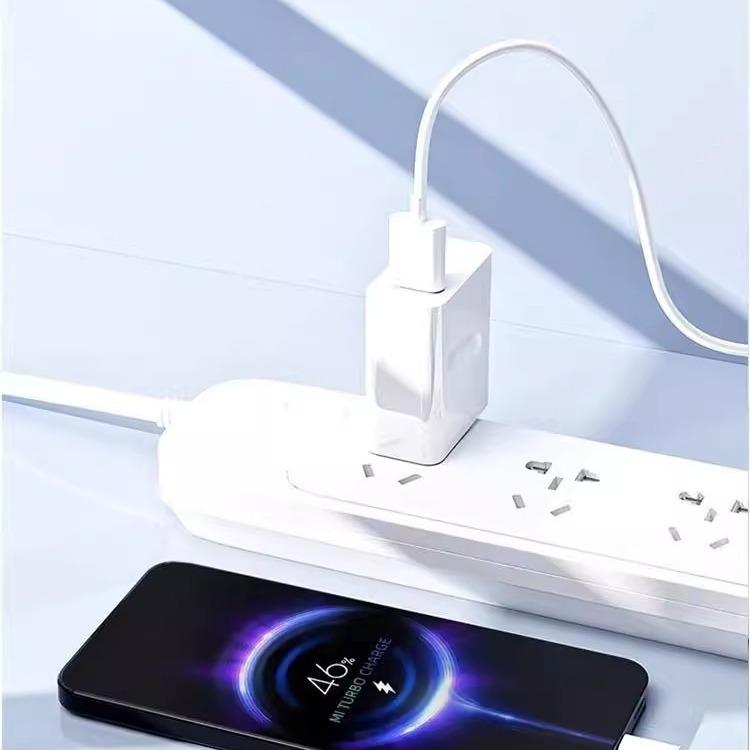 30W Charger and Cable Set for iPhone 15/14/13/12 Pro with Mobile Phone Case