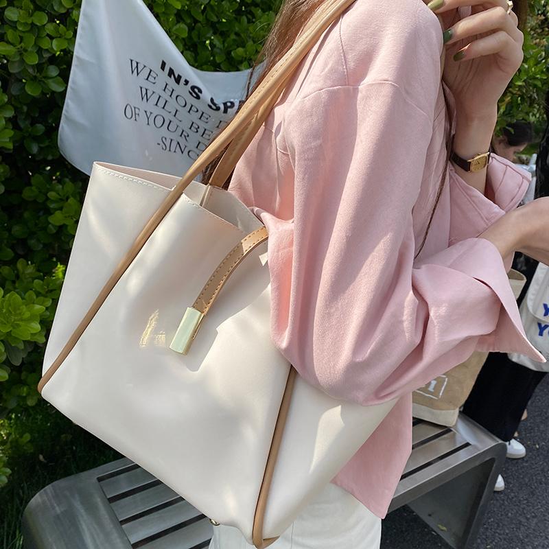 

Новые простые модные сумки большой емкости из высококачественной искусственной кожи, переносные прочные мягкие женские сумки Wild (30cm<Max Length<50cm)