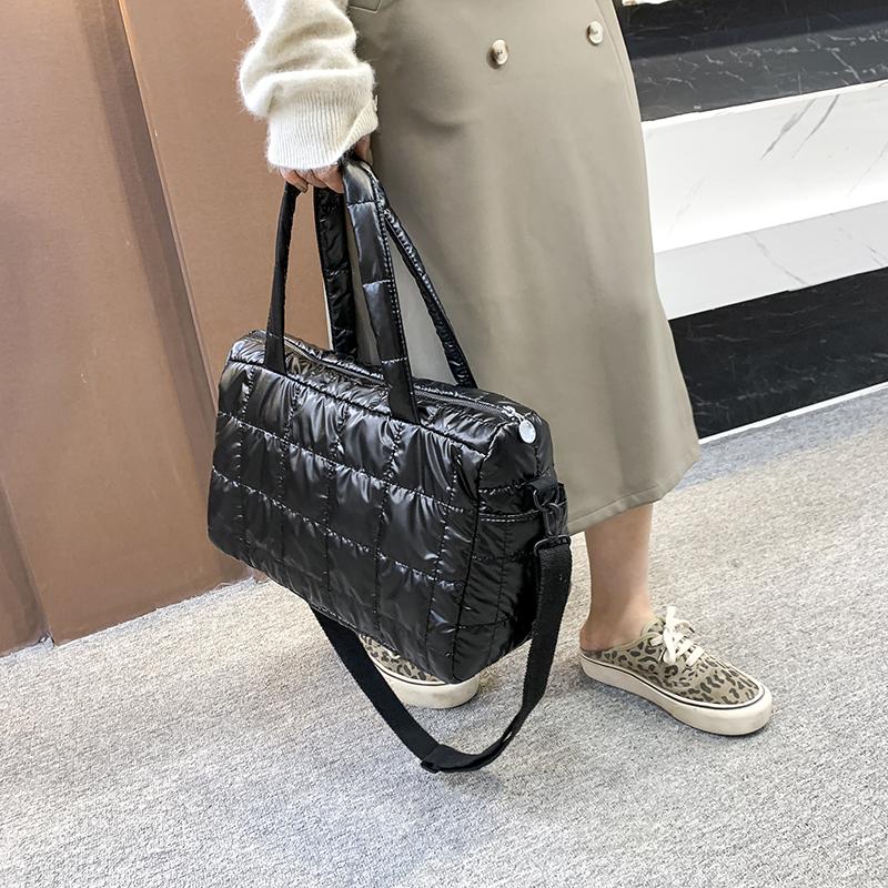 Fashionable Women's Tote Bag, Female Large Capacity Padded Shoulder Bag, Quilted Checkered Handbag, Down Messenger Bag