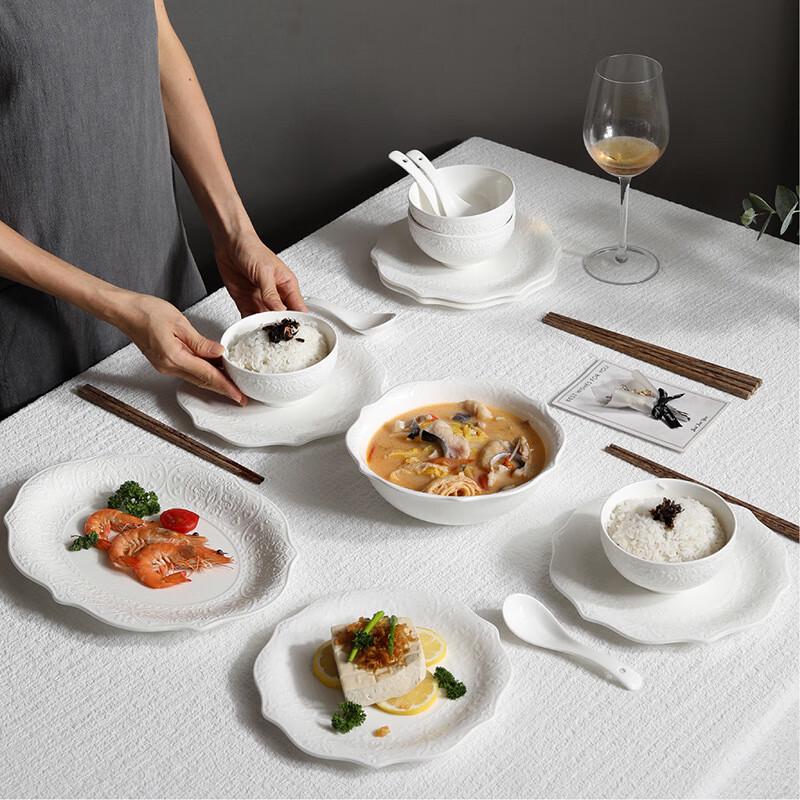 Alice Lace Embossed Ceramic Dinner Bowl