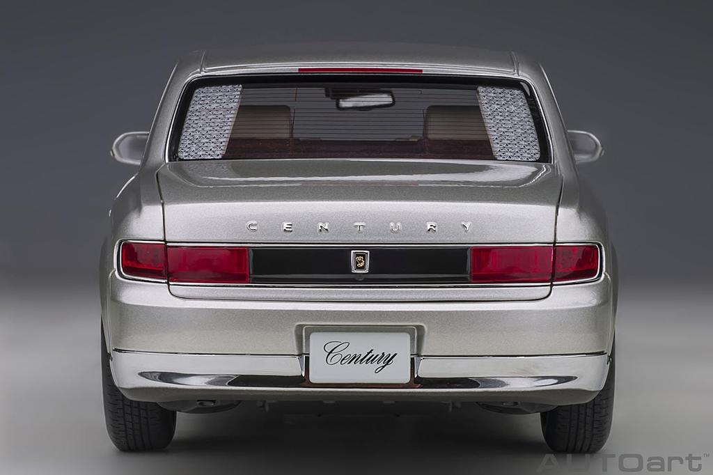 AUTOart Toyota Century Special Edition Seika Radiant Silver Metallic Finished Product 1/18