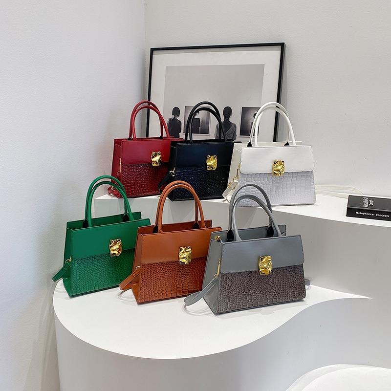 Women's Bag New Fashion Retro Women's Handbag Shoulder Bag Crocodile Pattern Large Capacity Messenger Bag