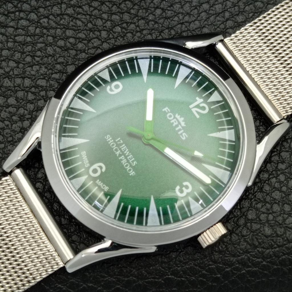 HAND-WINDING VINTAGE SWISS MENS REFURBISHED GREEN COLOR DIAL WATCH a700996-5 R205a-a700996