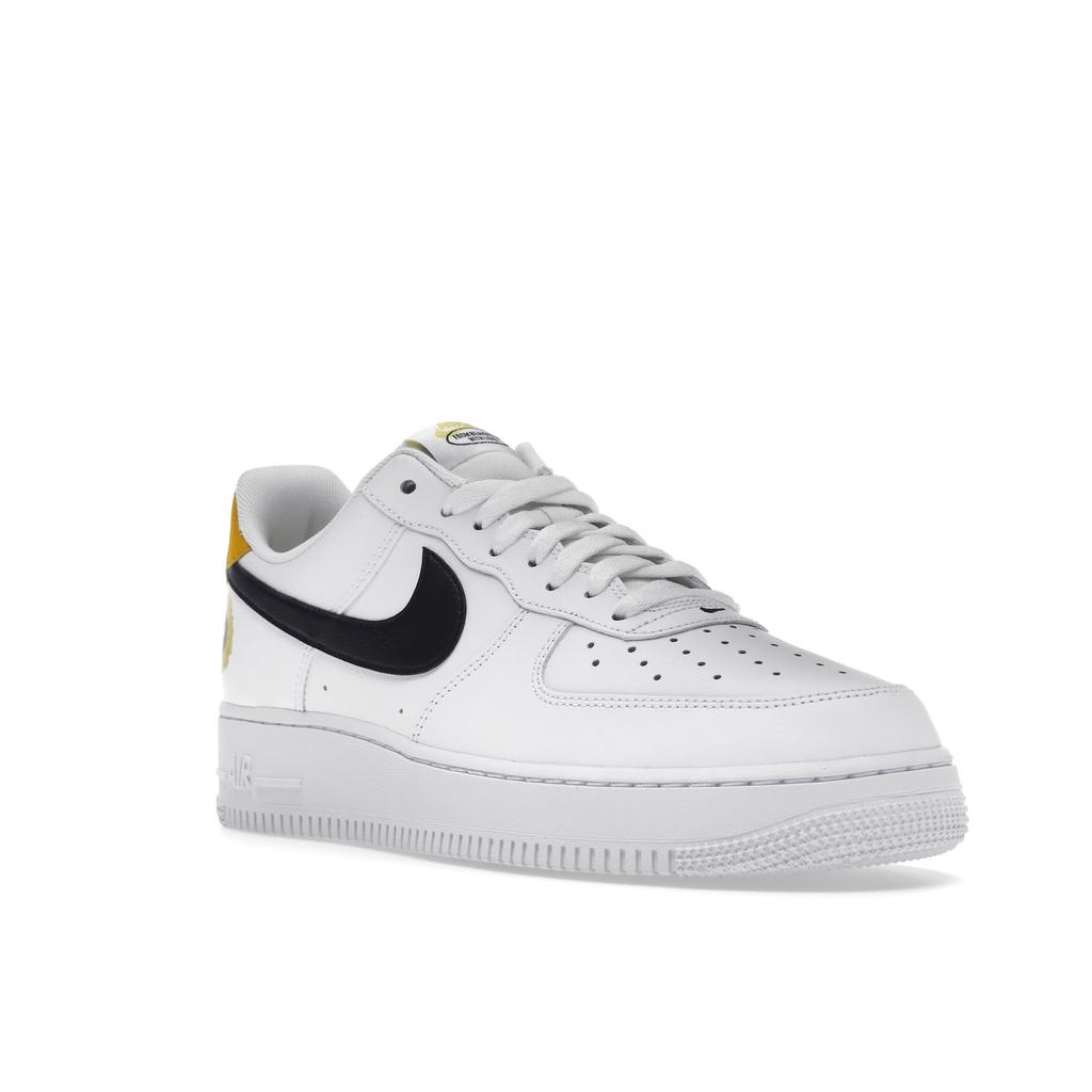 Air Force 1 07 LV8 2 Have A Nike Day Herren-Sneaker Weiß Schwarz Dunkelgelb DM0118-100