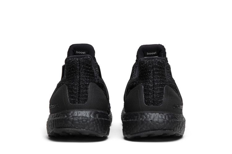 adidas Ultra Boost 4.0 Cage in Nabuk Nero Triplo