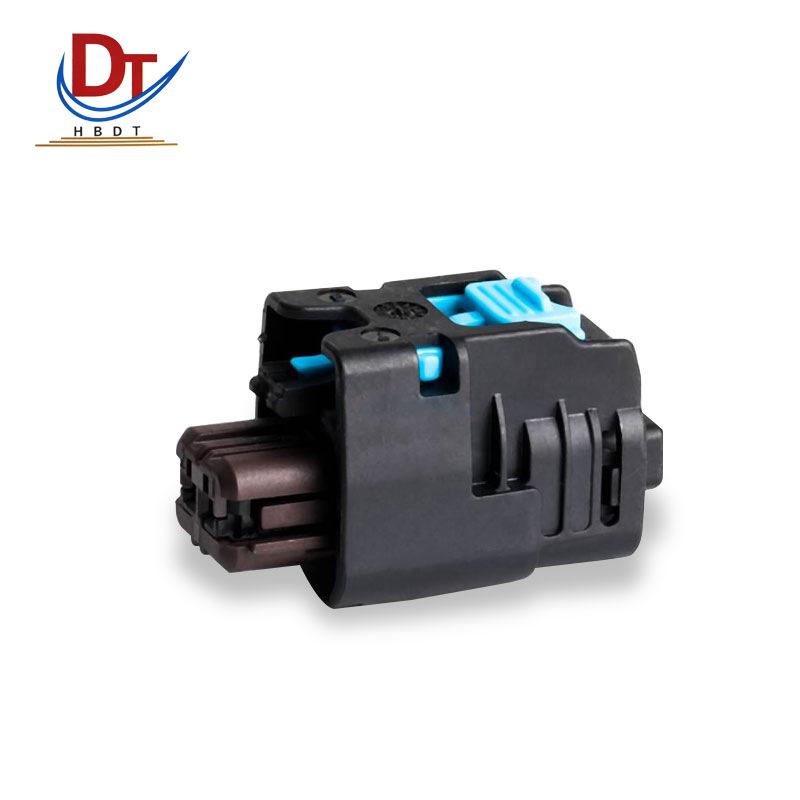Automotive Wiring Harness: 2-Pin Electronic Connector with Black Plastic Sheath.