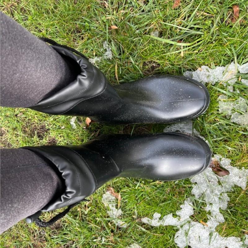 Fashion Crestar Women's Mid Calf Rain Boots Outdoor Ultra Lightweight Portable Waterproof Garden Shoes Fashion Non-slip Gardening Boots