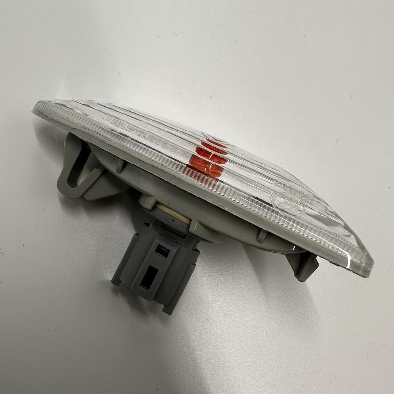 It is suitable for Kia K3 CERATO forte front leaf plate, turn signal lamp, light-emitting lamp housing  923041Y000