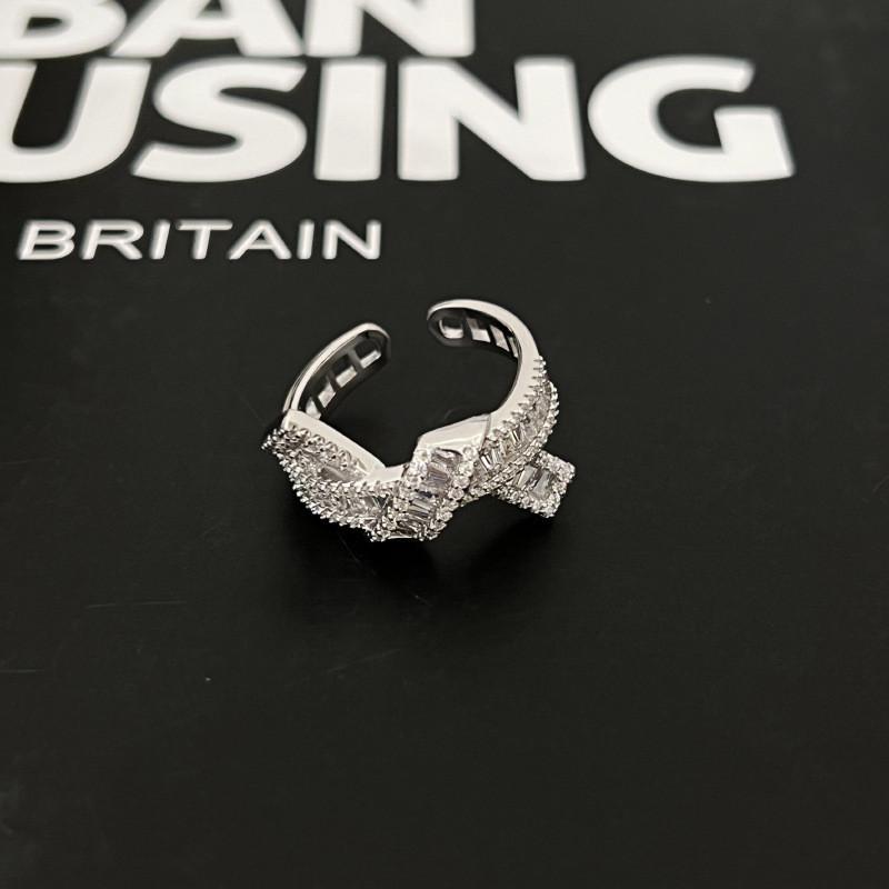 Chic And Stylish Copper Geometric Ring With Zirconia For Women Perfect For Everyday Wear