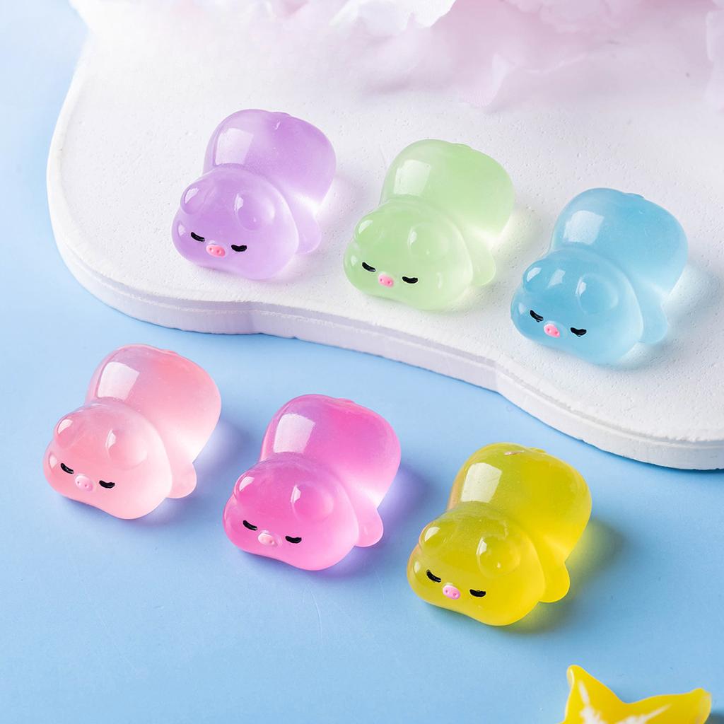 Micro Landscape Cartoon Cute Party Glow-in-the-dark Piglet Diy Decoration Blind Bag Accessories Car Desktop Trinket