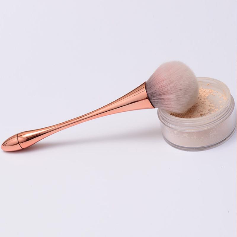

Большая кисть для рассыпчатой пудры и румян Rose Gold