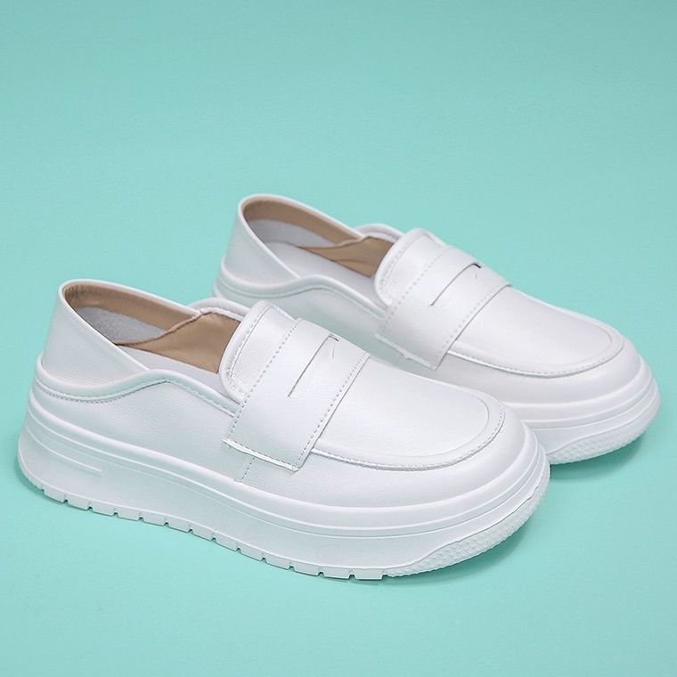Internet Celebrity White Nurse Shoes Women's Soft Sole Breathable Deodorant Non-slip 2025 Summer New Fashion Medical Work Shoes