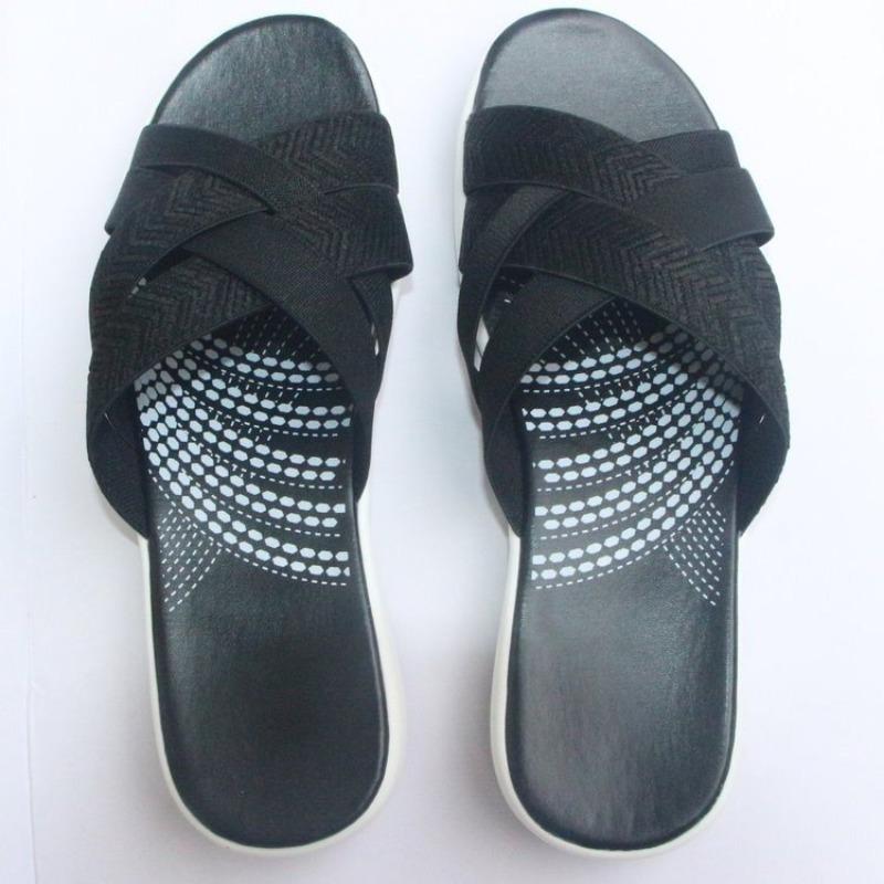 Large-sized Thick-soled Shoes Cross-sandals Flat-bottomed Fly-woven Soft-soled Shoes and Casual Sandals