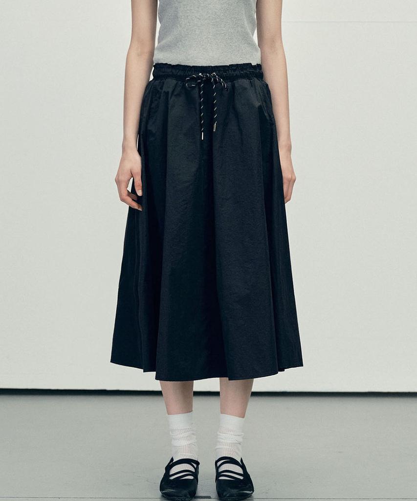 Marop 3114 Nylon Flare Skirt (Black)