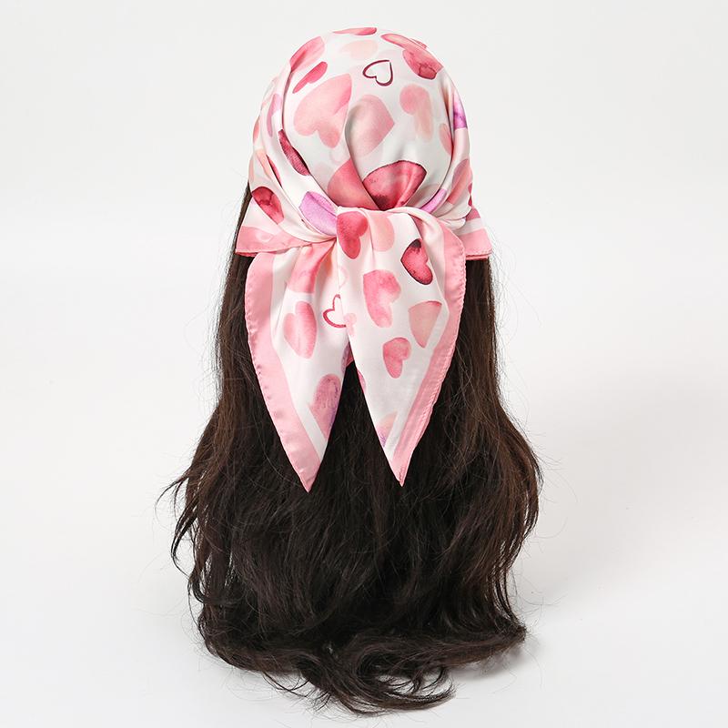 Luxury Animal Silk Satin Head Scarf For Women Plaid Print Kerchief Neck Scarfs 70cm Square Shawls and Wrpas Scarves For Ladies