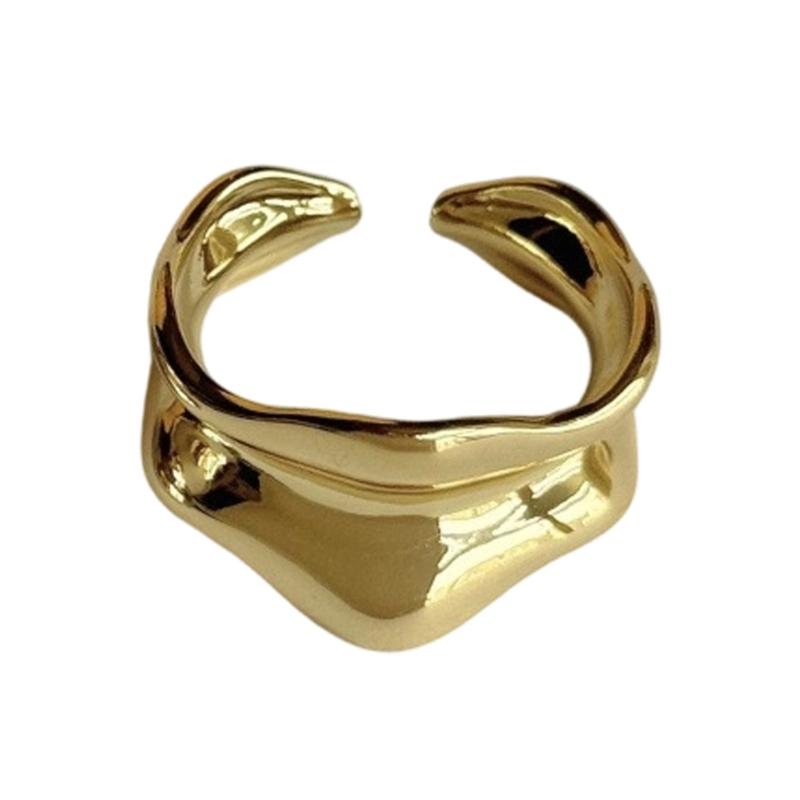 

Elegant Curved Waved Design Ring Glossy Finishes Adjustable Size Gold Tone Alloy Accessory For Daily Wear