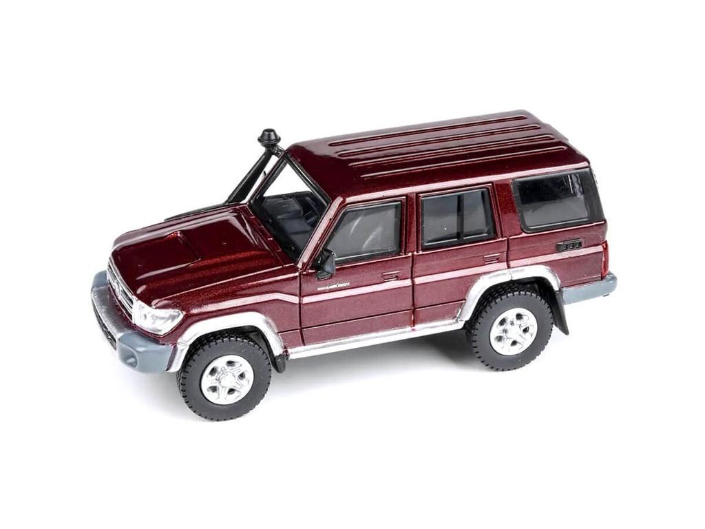 JADI Toyota Land Cruiser 76 Merlot Red LHD scale model PA55313 1/64