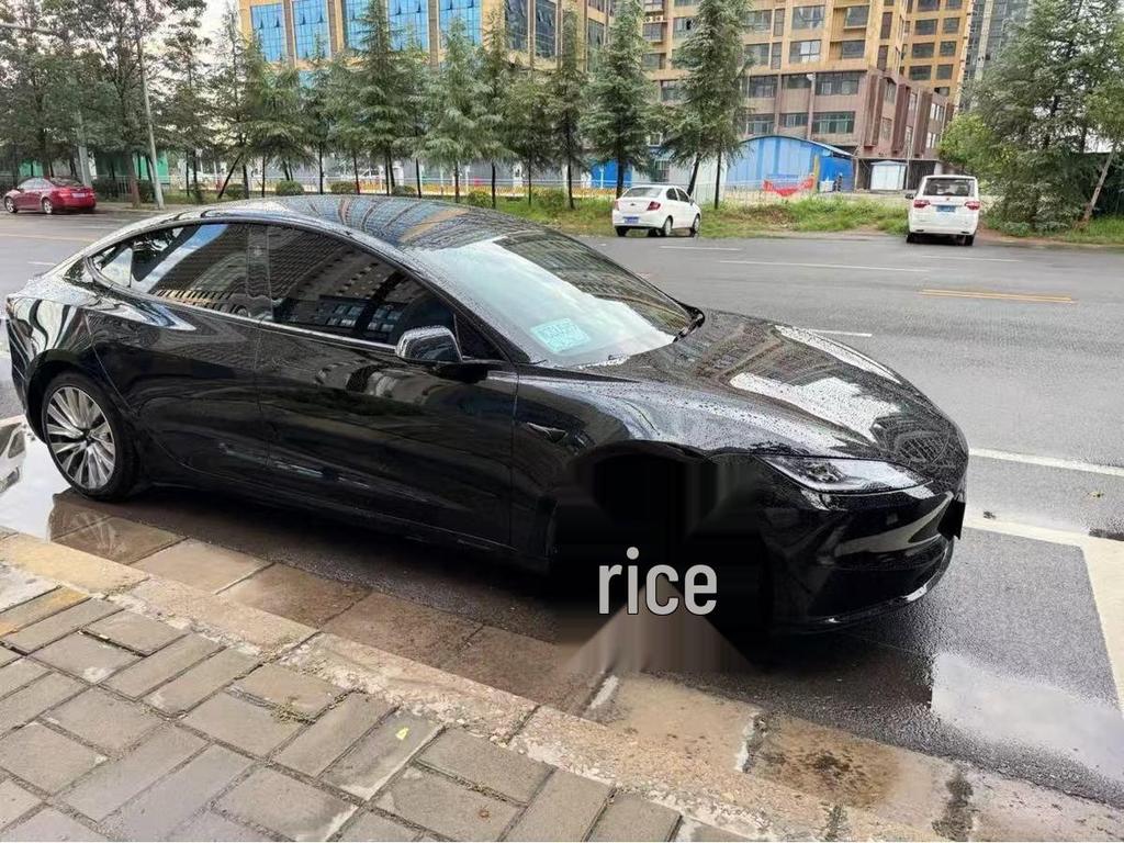 Tampa do Cubo da Roda do Tesla Model 3 Atualizado: Design Ciclone de Turbina com Proteção Contra Arranhões de Borda a Borda