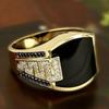 Anello da uomo classico Moda metallo color oro intarsiato pietra nera zircone Anelli punk per uomo Fidanzamento Matrimonio Gioielli di lusso