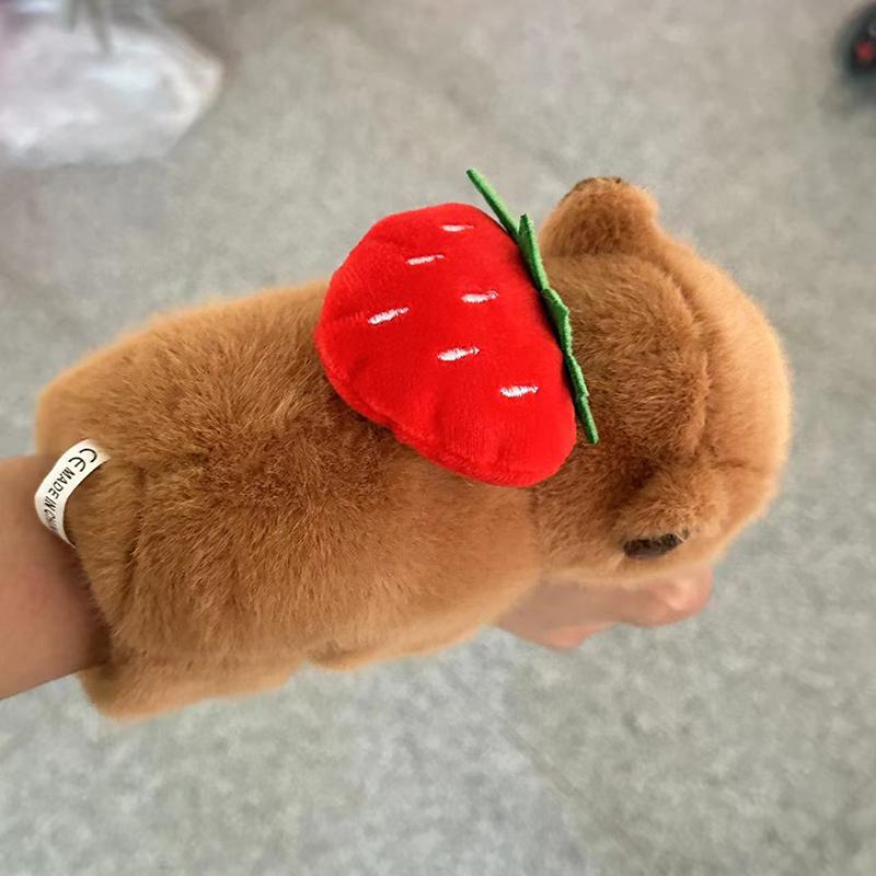 Niedliches Capybara Klatscharmband Spielzeug Cartoon Plüschtier Klatschring Armband Plüsch Handring für Kinder Geburtstagsgeschenke