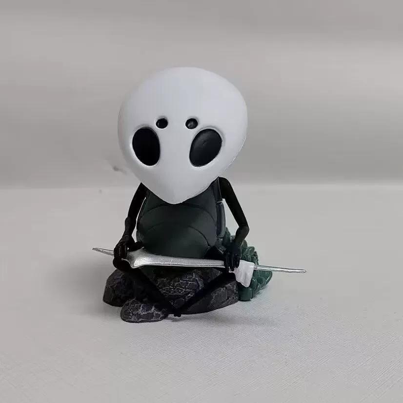 Activity Figure Hollow Knight Series Collection Silksong Garage Package Knight King Hornet Model Character Style Desktop Ornaments Playthings