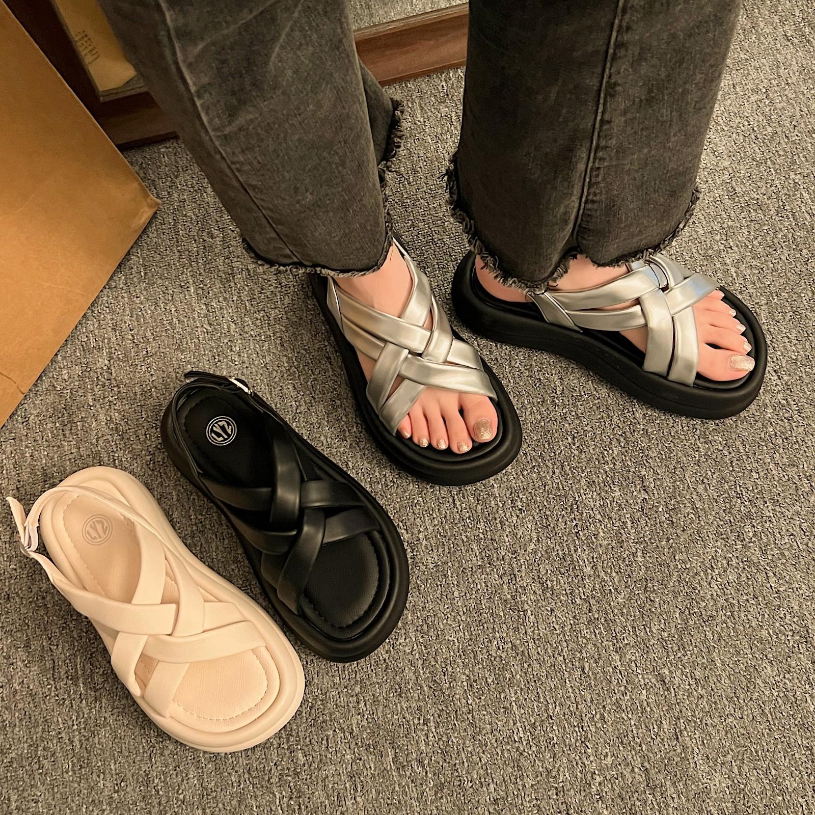 Fashion high-end platform sandals women s outer wear with skirt soft-soled Roman shoes 40 серебряный 3140₽