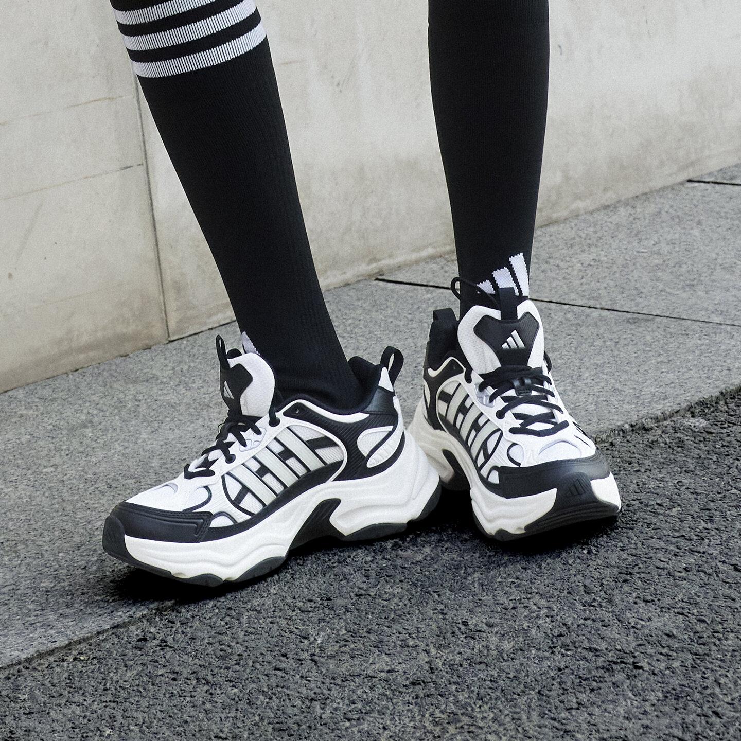 Adidas XLG FIN PULSE Chunky Sneakers Unisex Black White 45