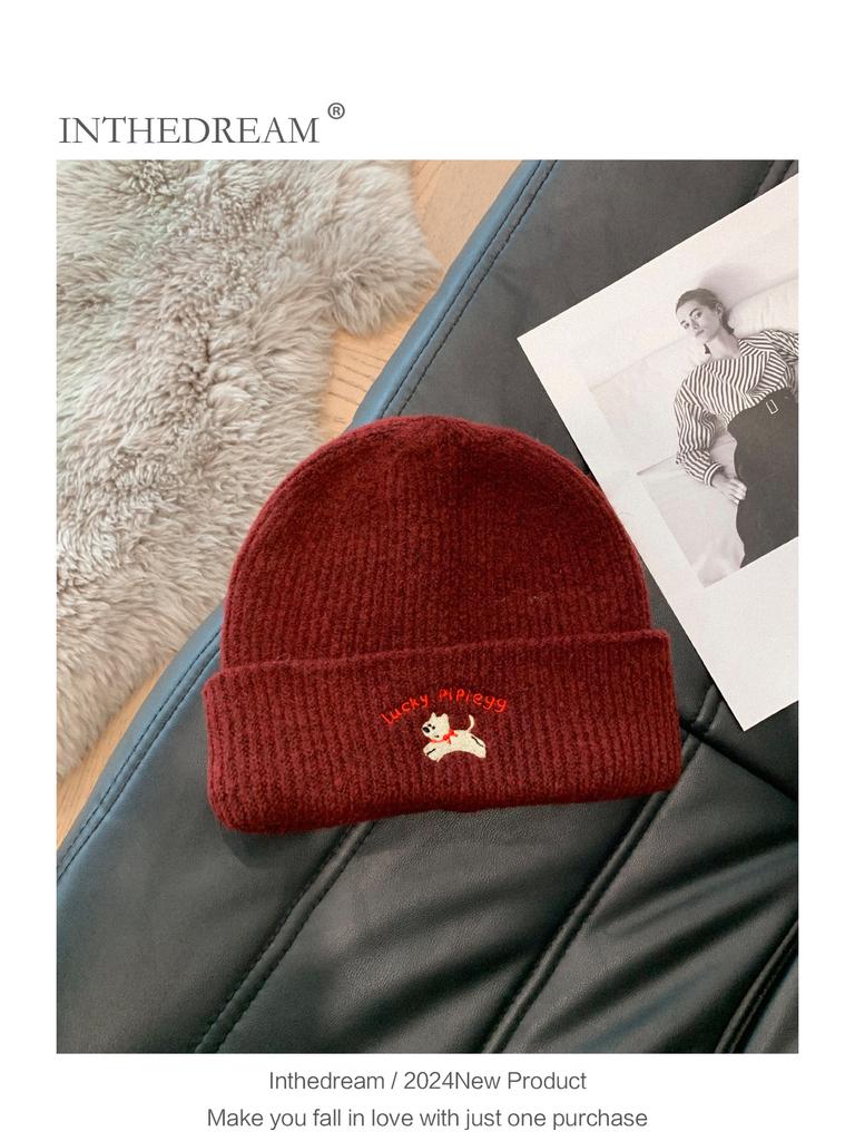 Cute puppy embroidered knitted hat female 2025 season wool hat showing small face big head circumference cold hat white