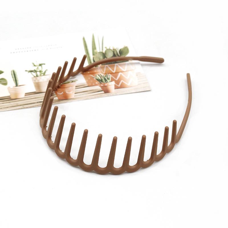 Buntes, wellenförmiges koreanisches Zahnkamm-Haarband - Rutschfest, schonend zum Haar, Bequemer Sitz, Ideal zum Bändigen von Babyhaaren.