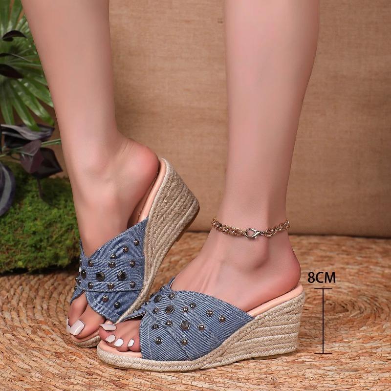 Fashion Summer New Women Fashion Sandals Comfortable Sport Sandals Open Toe Non-Slip Cut Out Soft Female Wedges Slippers Plus Size 42