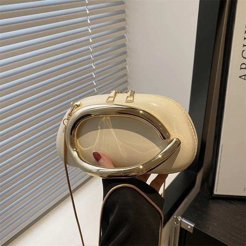 Light luxury design sense niche new trend clutch bag personalized dinner chain shoulder messenger bag women