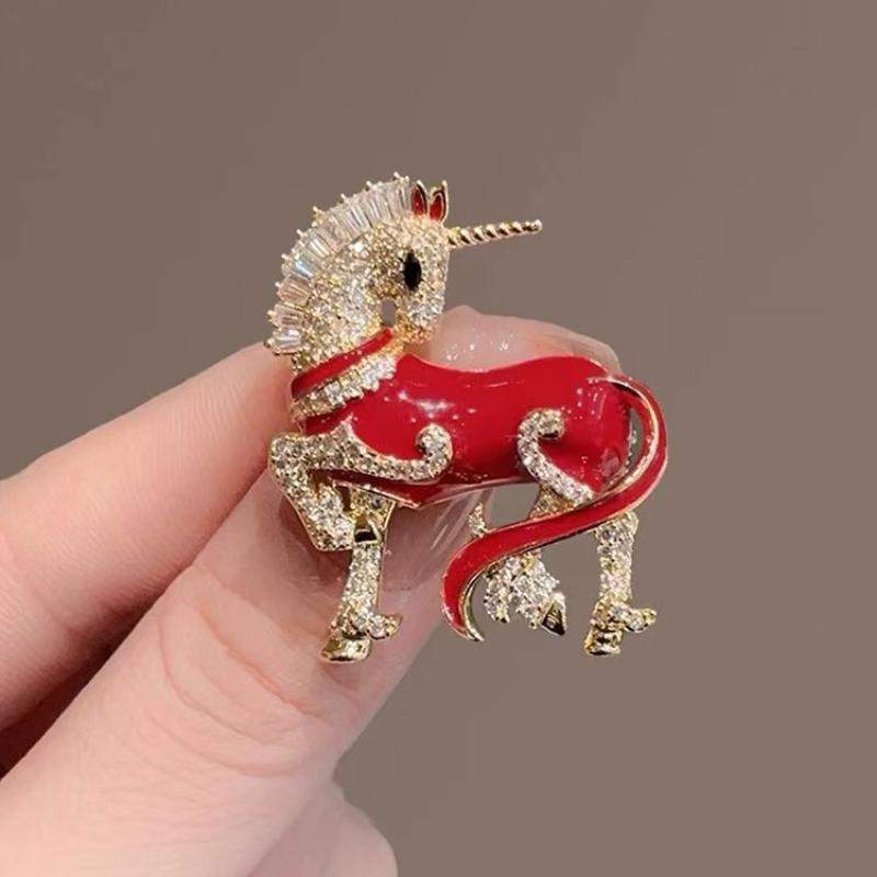 

[immediate Success] Heavy Industry, High-end Fashion, Exquisite Light Luxury Style, Natal Red and Festive Brooch 1,5*2CM