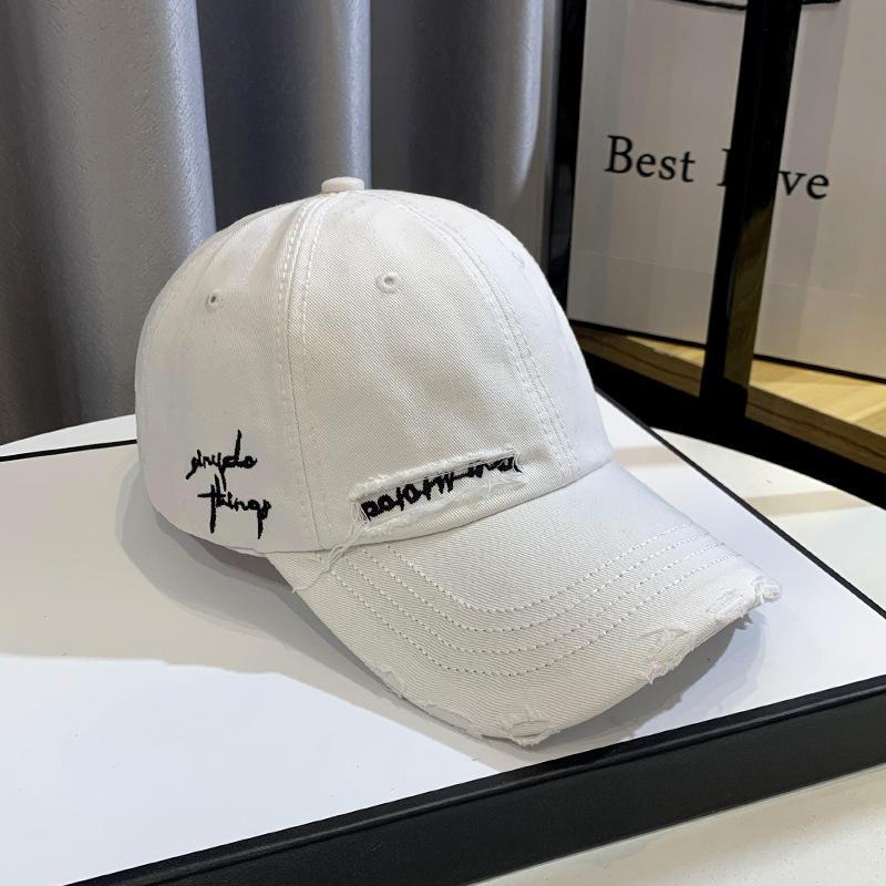 2026 New Celebrity Fashion Embroidery Hole Sunscreen Baseball Cap Women Face Small Spring/ Autumn Korean Version Trend Men's Hat