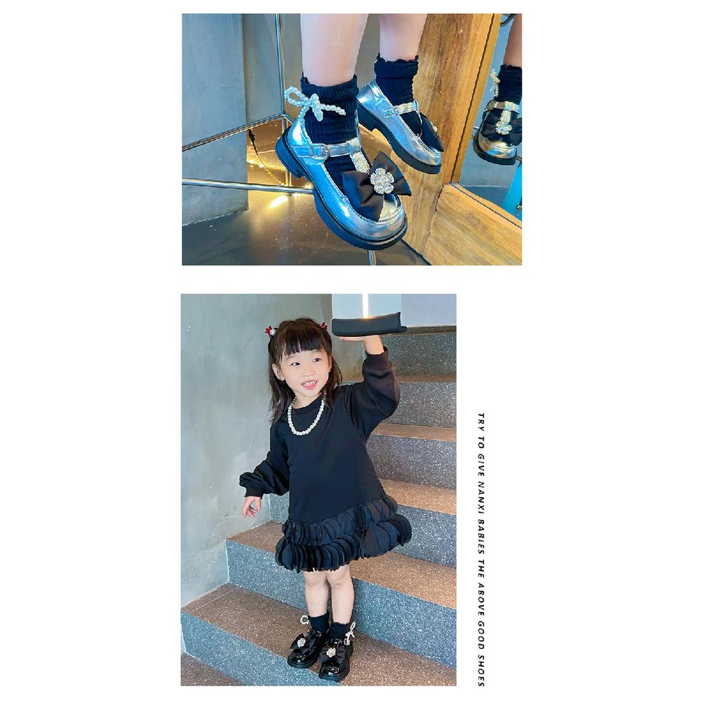 Kinder College-Stil Lederschuhe 2026Neuer Frühling/Sommer Niedliche Schleife Große Blume Strass Mode Auftrittsschuhe
