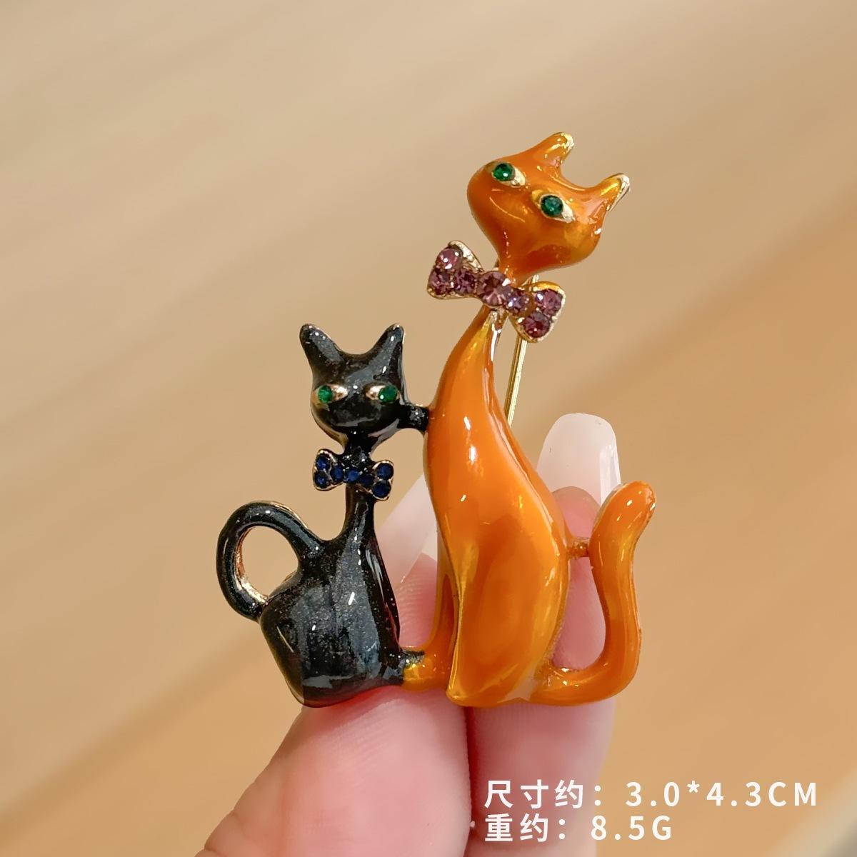 

Милая брошь в виде кошки для женщин с высоким чувством индивидуальности, капающее масло для котенка, корсаж, аксессуары для костюма