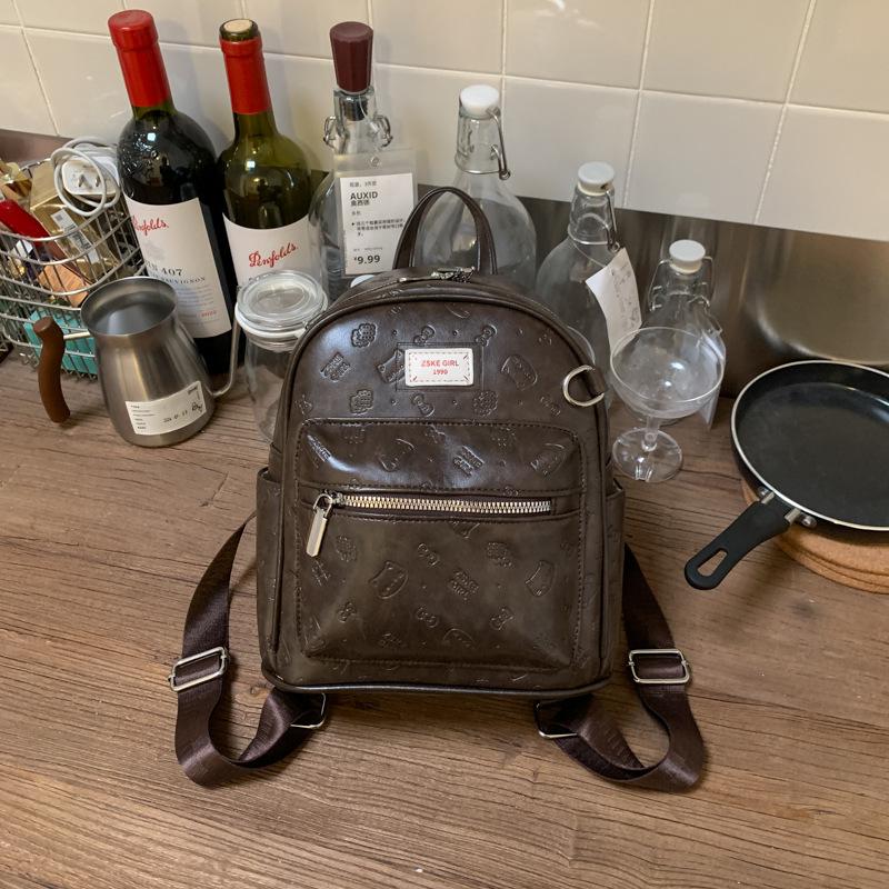 Simple Retro Embossed Backpack Bag 2025 New Autumn and Winter Fashionable Versatile Female Students Class Commuting Small Bag