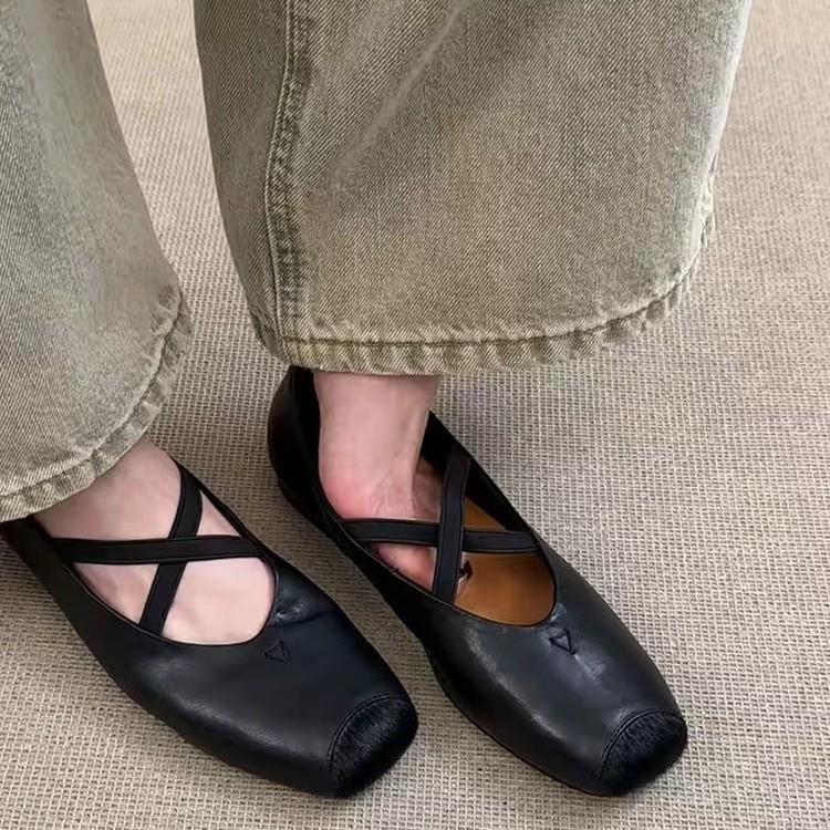 Sheepskin Version French Retro Flat Ballet Shoes Women's 2025 New Cross-strap Shallow Mouth Mary Jane Shoes Small Single Shoes
