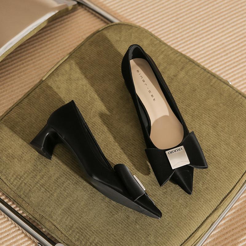 

571-1 [sheepskin] high heels women s thick heels autumn 2025 new bow pointed temperament single shoes 34